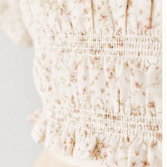 NWOT Adored Vintage Ruched Blouse - Picture 4 of 6